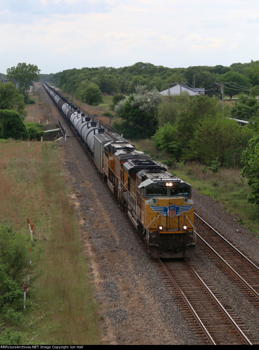 A pair of UP motors lead ethanol train 6W4 east on the Chicago Line